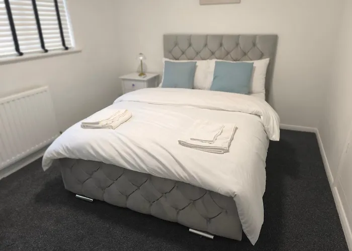 Sherwood Solace - 3 Bedroom Holiday Home
